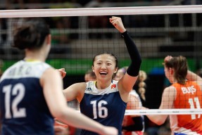 开云网页版登录入口-德甲拼搏精神：万众瞩目的精彩演出，德甲口号